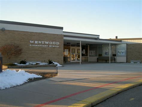 Westwood elementary schools - Shreveport, LA 71108. (318) 686-5489. District: Caddo Parish. SchoolDigger Rank: 618th of 727 Louisiana Elementary Schools. Per Pupil Expenditures: $14,092. Students who attend Westwood Elementary School usually attend: Middle: Caddo Middle Career and Technology School.